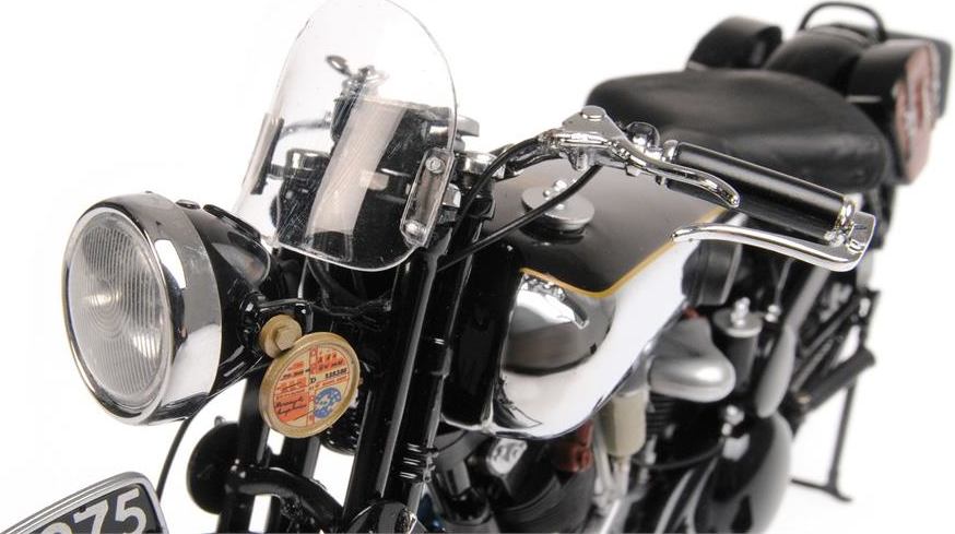 BROUGH SUPERIOR SS 100 T.E. LAWRENCE 1932 BLACK Diecast Model Motorcycle in  1:12 Scale by Minichamps by Minichamps