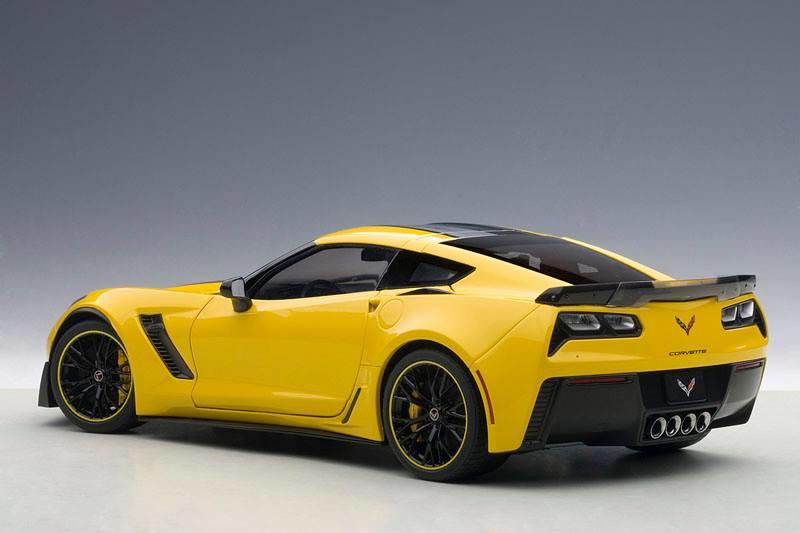 2016 Corvette C7.R Edtion Z06 in Yellow Model in 1:18 Scale by