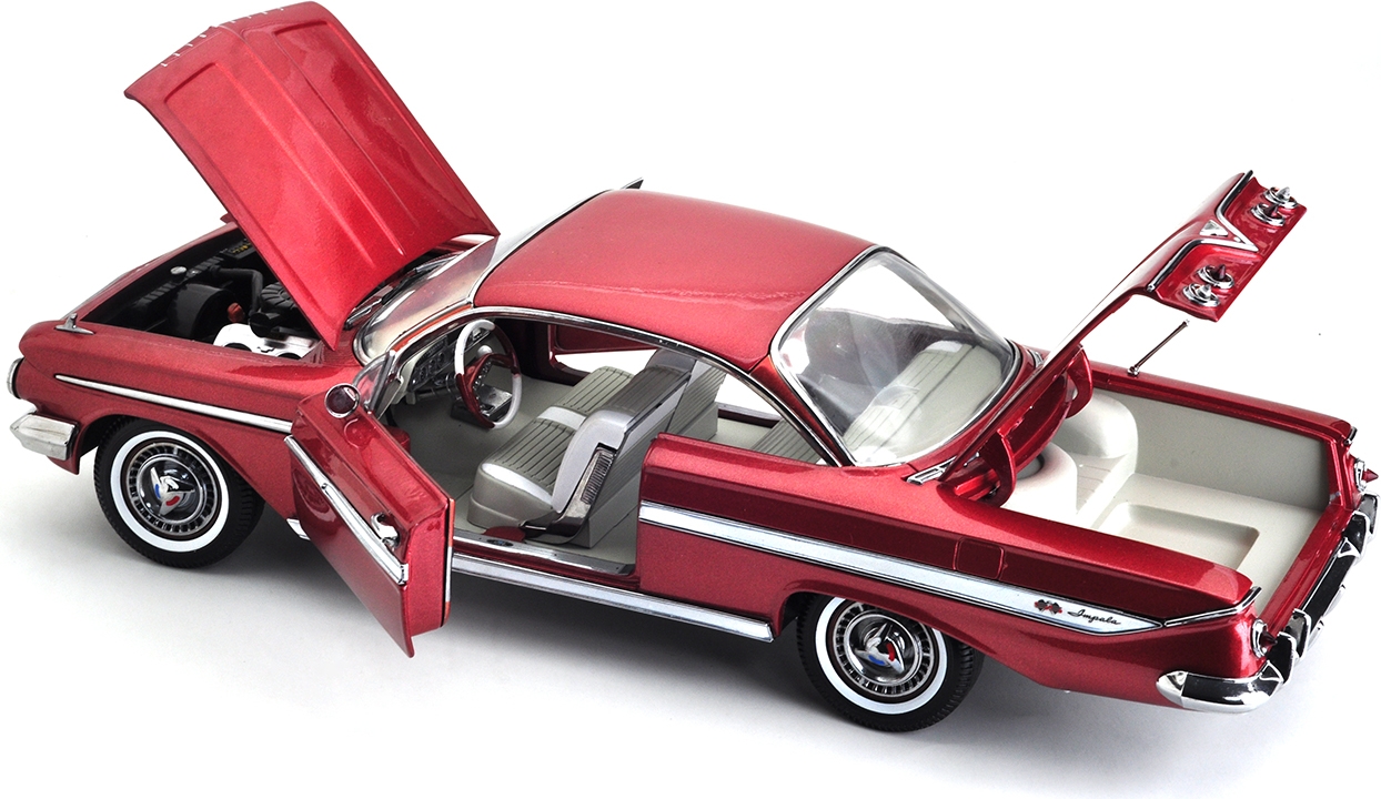 1961 CHEVROLET IMPALA SPORT COUPE Honduras Maroon in 1:18 scale by