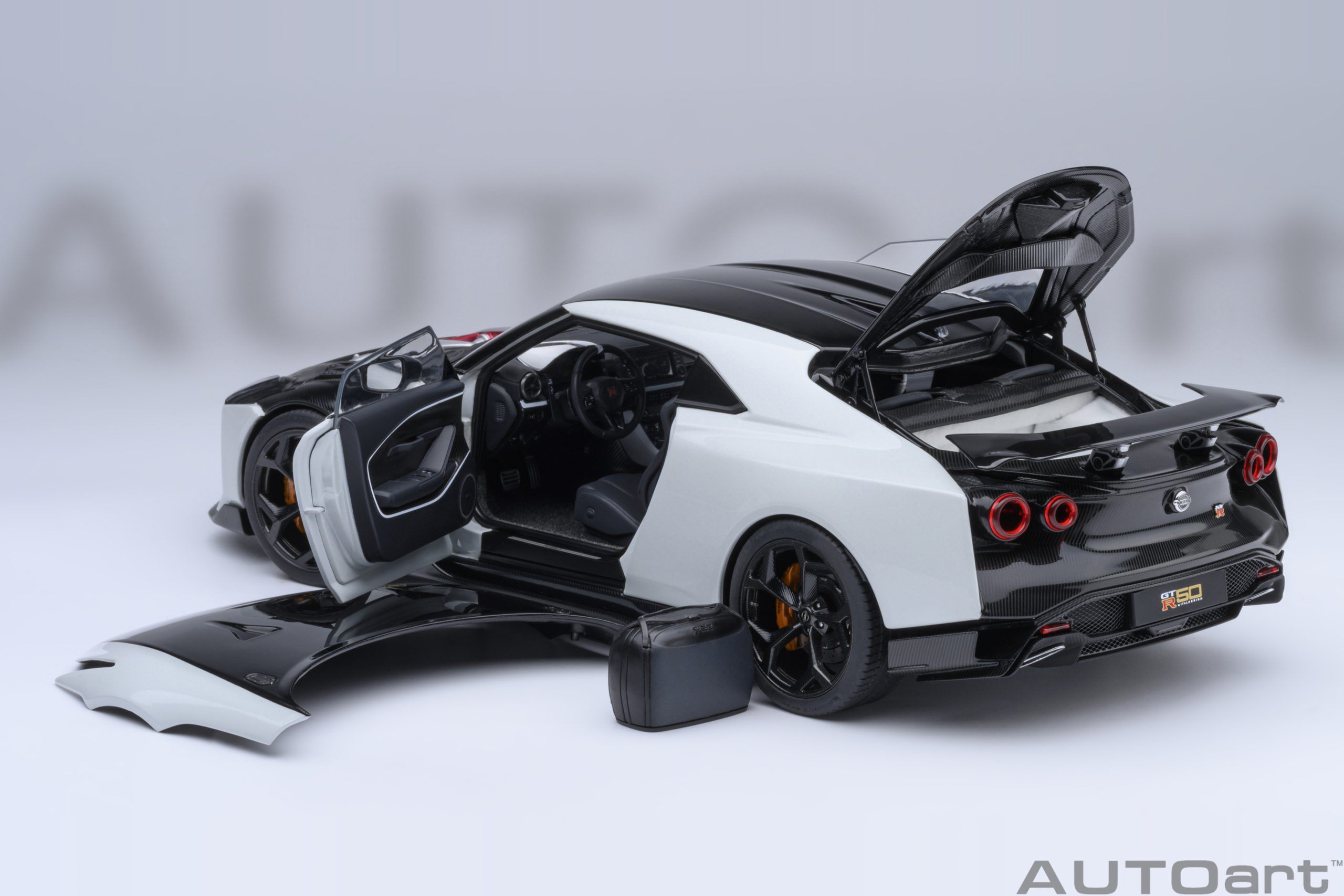 Nissan GT-R50 by Italdesign Metallic White/Black in 1:18 scale by