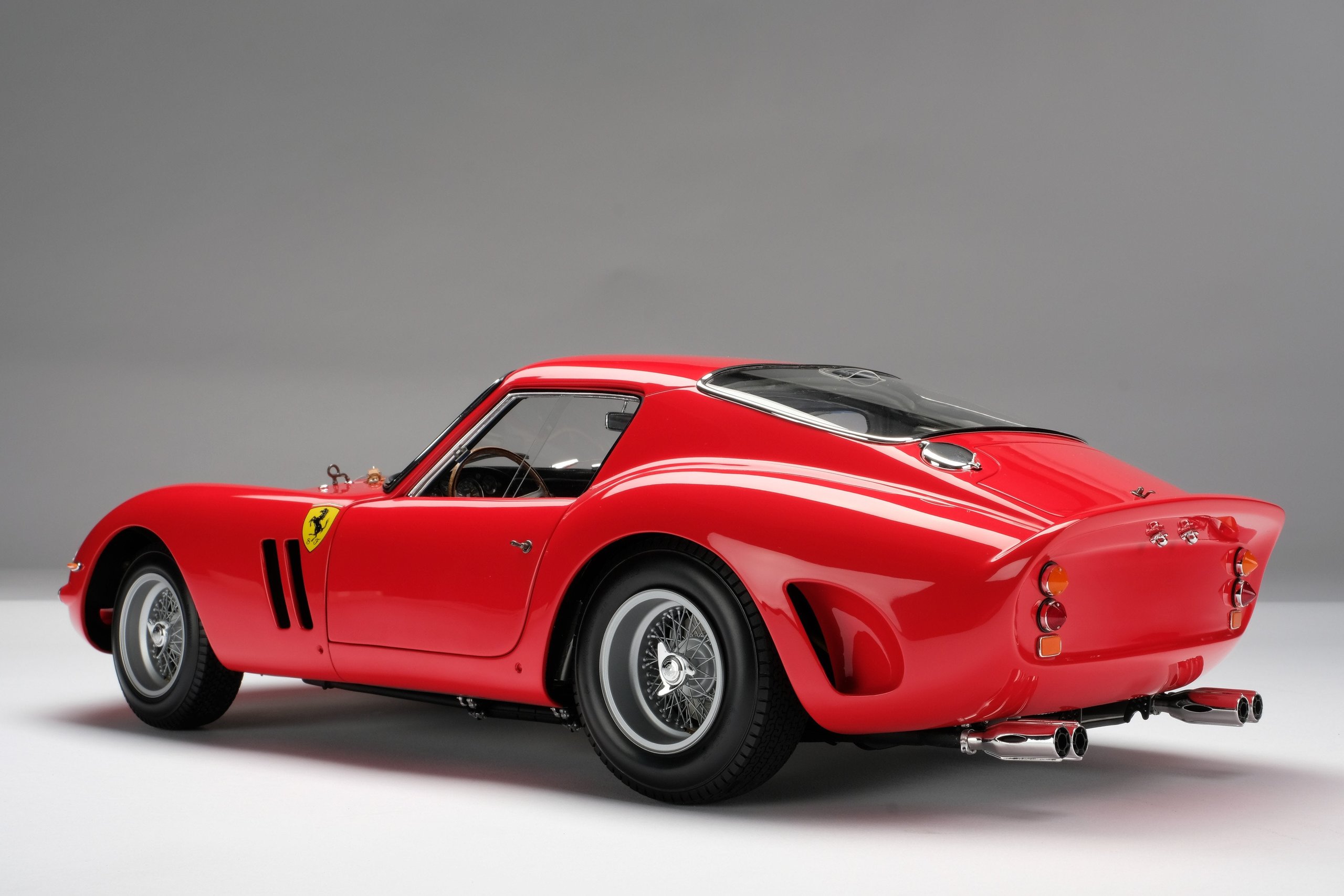 Ferrari 250 GTO L/E 199 in 1:8 scale by Amalgam