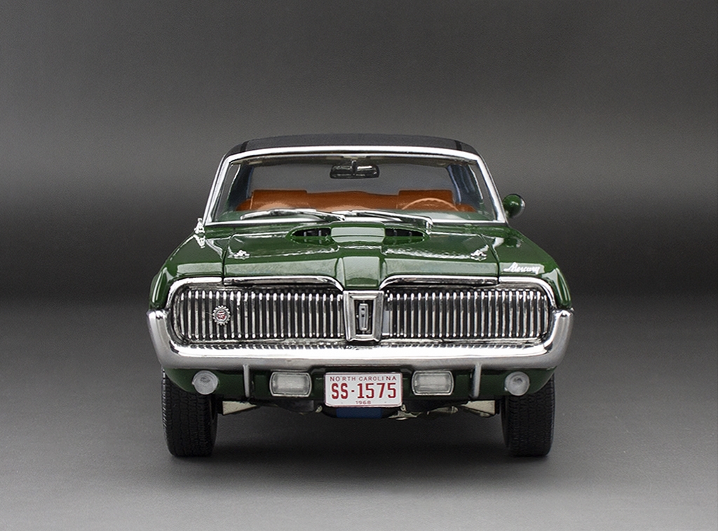 1968 Mercury Cougar XR7-G Augusta Green in 1:18 scale by Sun Star