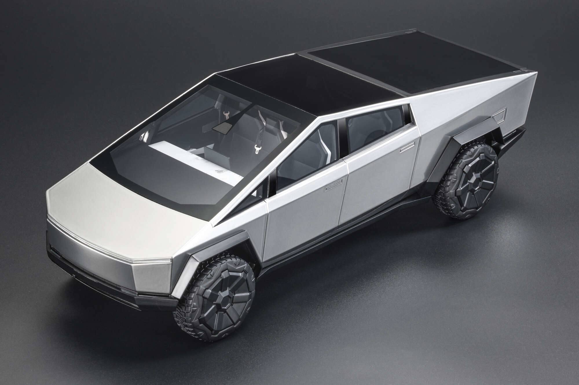 Tesla Cybertruck in Silver 1:18 scale by Top Marques