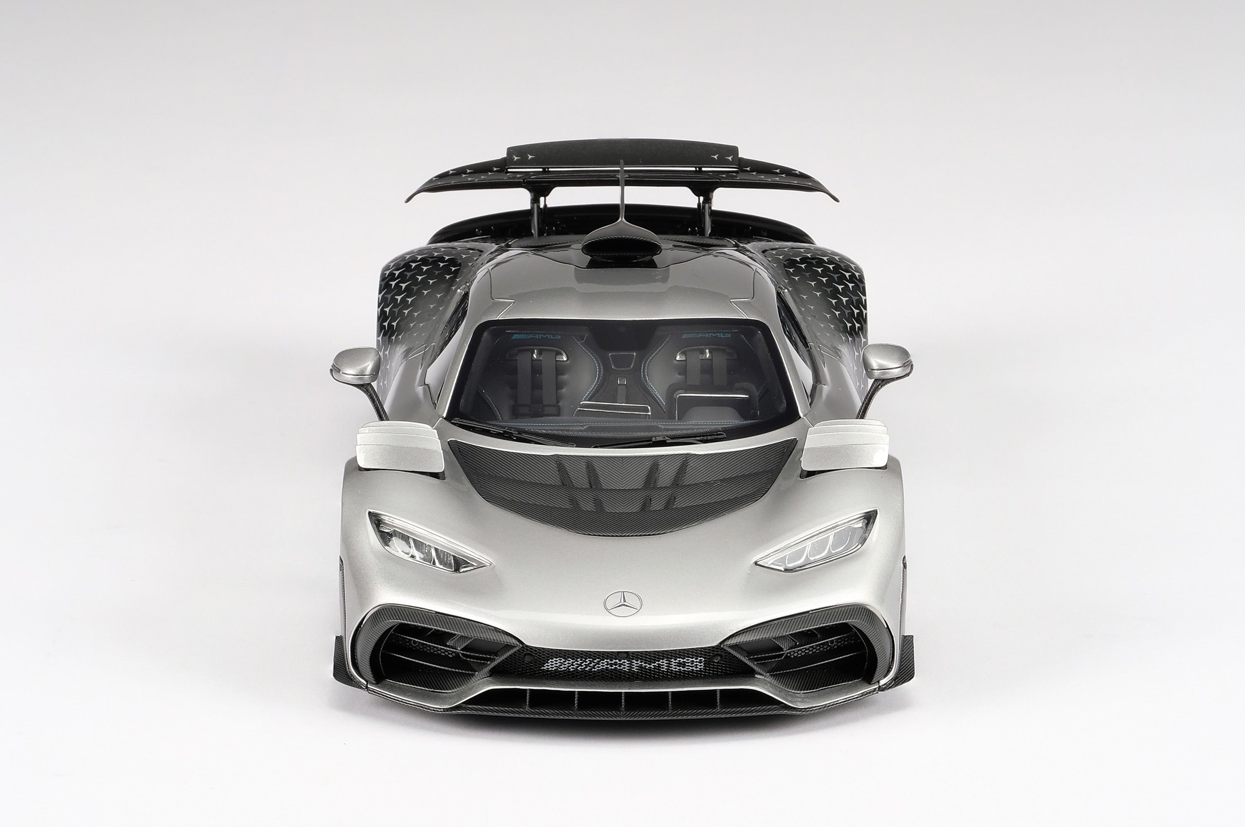 ミニカー AMG One メルセデス AMG ONE 1/24 ミニカー 全4色 ライト点灯 エンジン