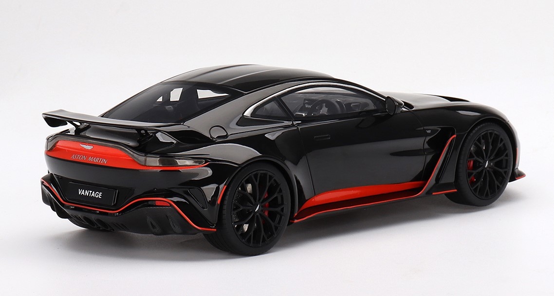 Aston Martin V12 Vantage Jet Black in 1:18 scale by Topspeed