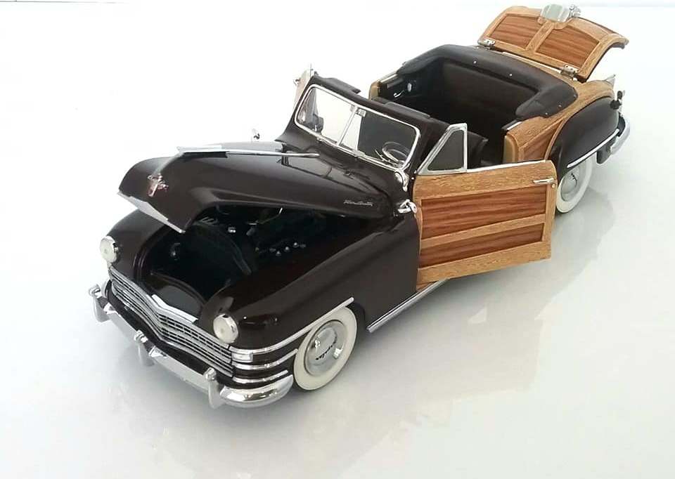 1948 Chrysler Town & Country Convertible Brown 1:24 scale by