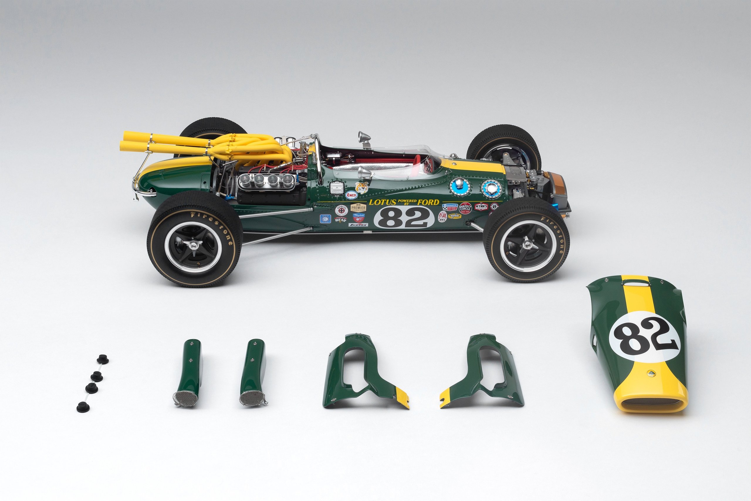 LOTUS 38 1965 INDIANAPOLIS 500 WINNER 1:8 SCALE by Amalgam