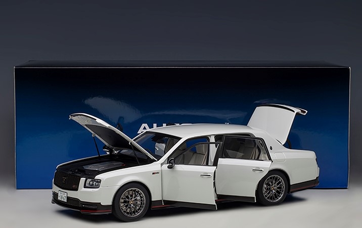 京商　1/18 TOYOTA CENTURY GRMN 1/18 AUTOart Toyota Century Grmn (Pearl White) Car Model