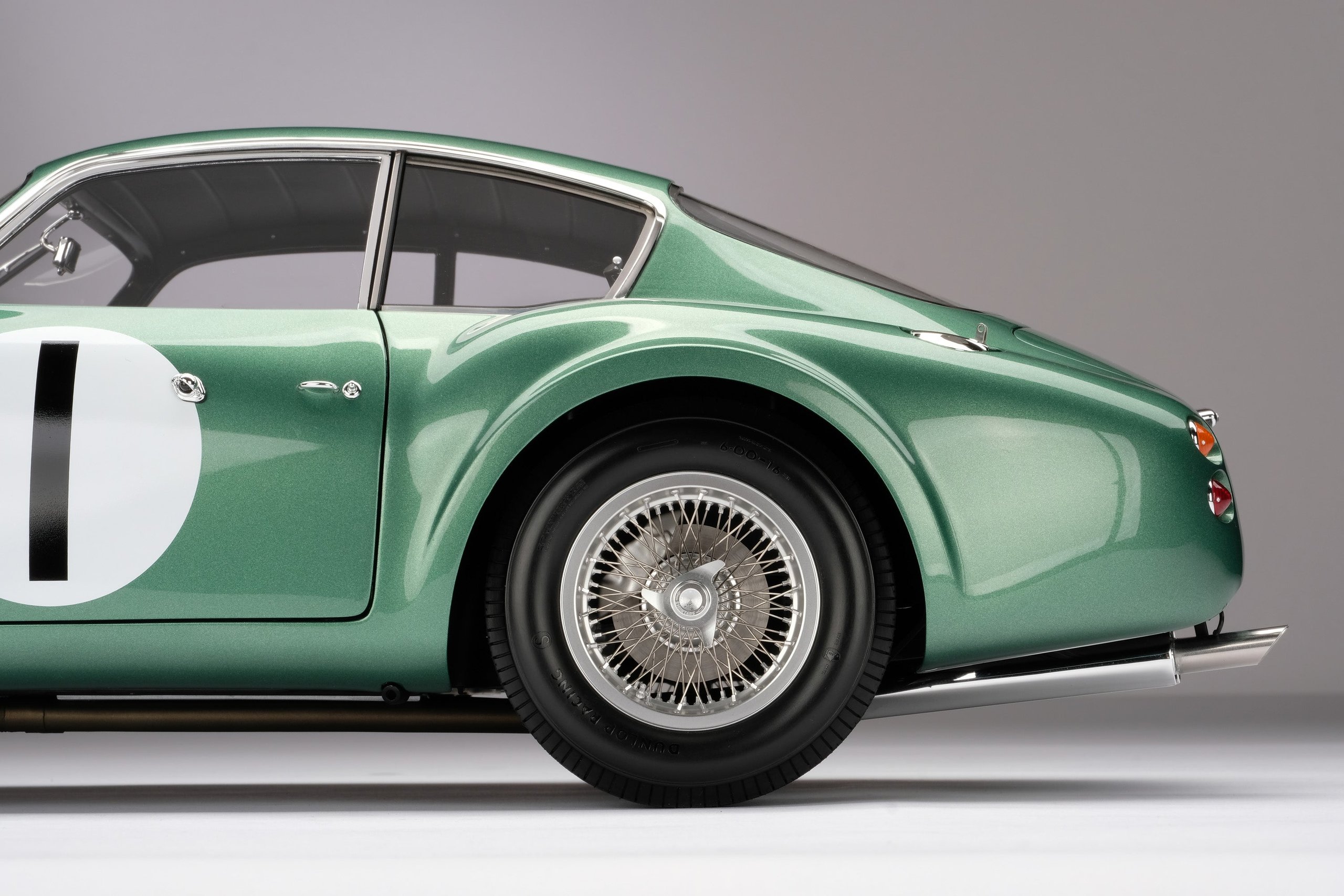 1961 ASTON MARTIN DB4 GT ZAGATO in 1:8 scale by Amalgam