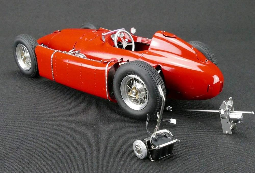CMC Lancia D50 1/18スケールモデルカー 1:18 Scale CMC BUNDLE Ferrari D50 (yellow) #20 and Lancia D50 (red