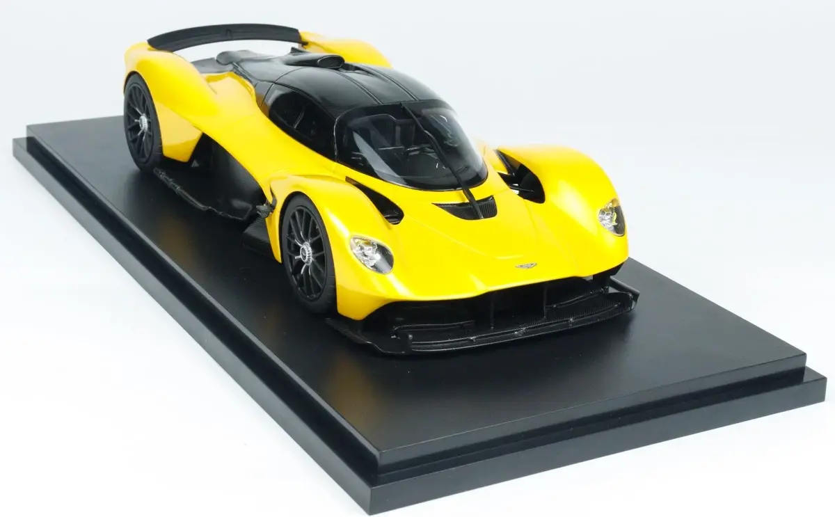 Maquette Aston Martin Valkyrie 1/18 - Top Speed - Jaune Sunburst 2024 - Référence TS0538 - Neuf