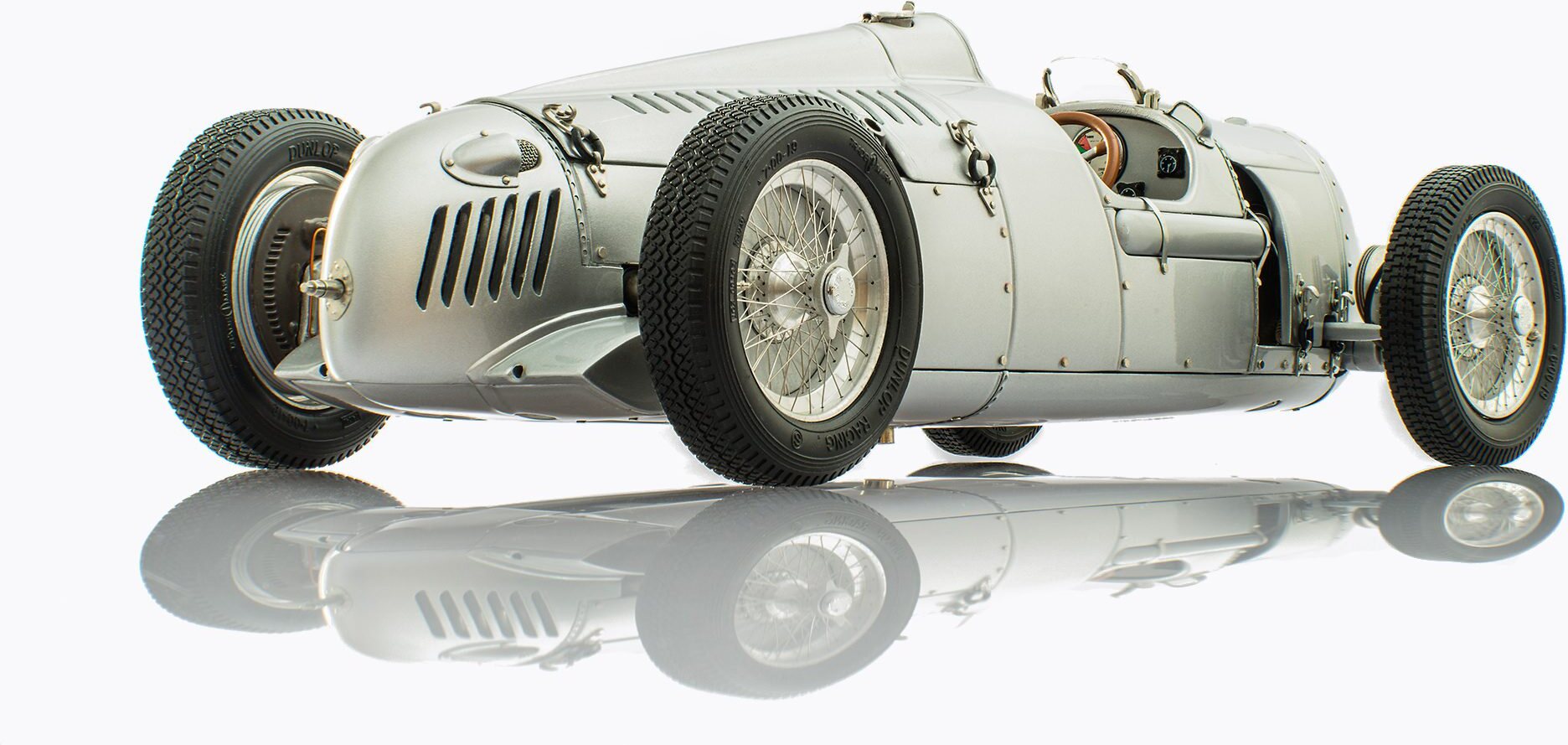 ミニカー Auto Union Typ C 1936-1937 1/18 CMC 1936 Auto Union Type C Diecast Model Car in 1:18 Scale by CMC by CMC