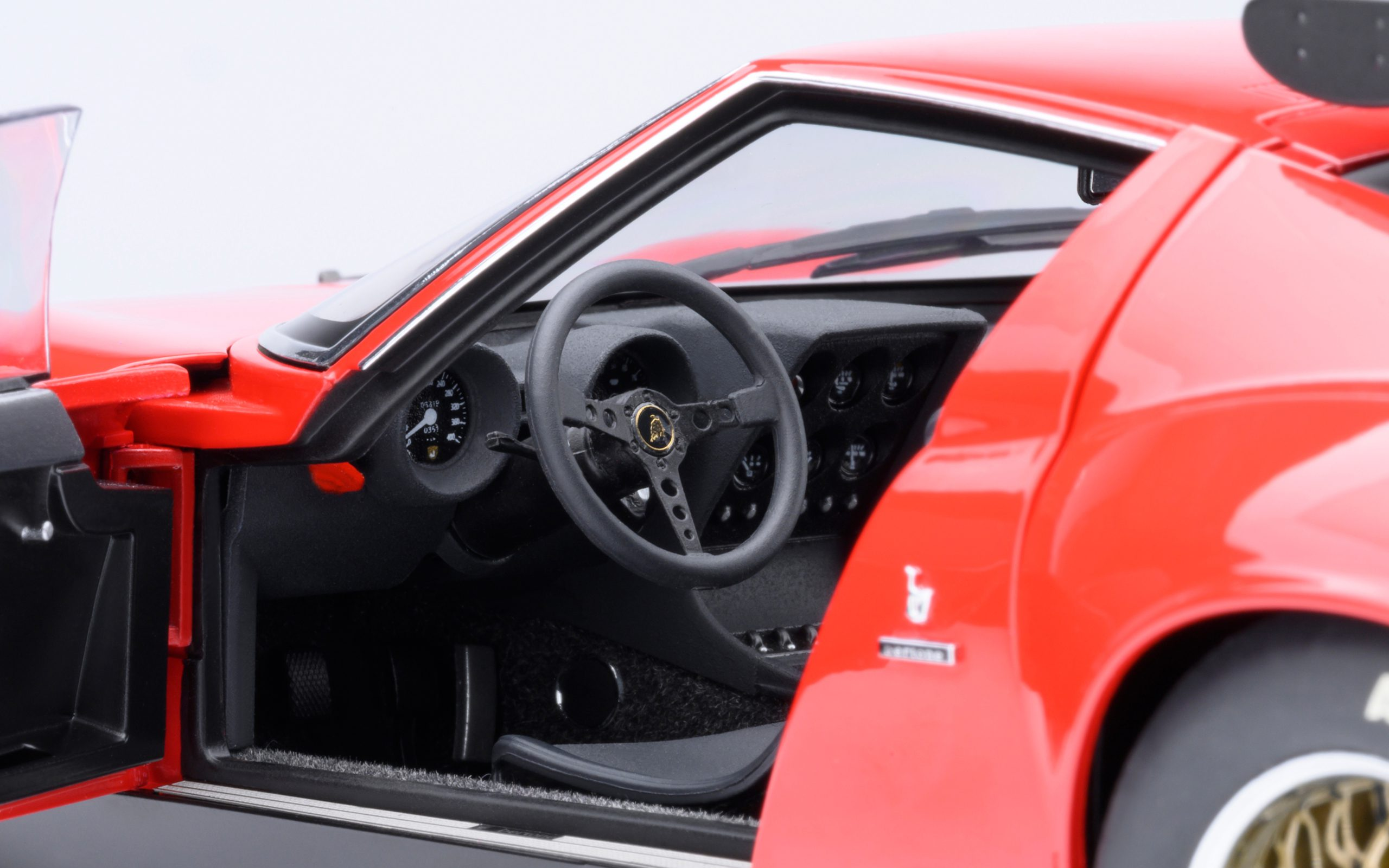 Lamborghini Miura JOTA SVR Red in 1:18 scale by AUTOart