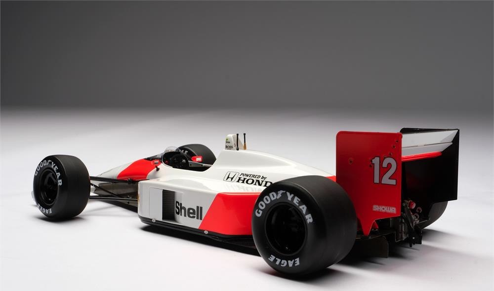 McLaren MP4/4 Japanese GP World Champion 1988 Ayrton Senna in 1:18 