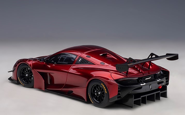 McLAREN 720S GT3 VOLCANO RED in 1:18 scale by AUTOart