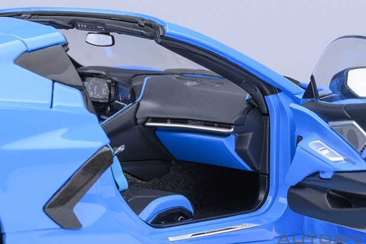 Chevrolet Corvette C8 Stingray Z51 Rapid Blue in 1:18 Scale by