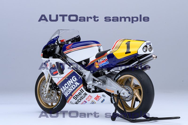 1989 Honda NSR500 WGP500 #1 in 1:12 scale by AUTOart