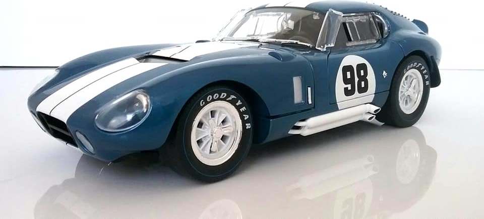 Shelby Cobra Daytona Coupe '65 #98 in 1:18 scale by Shelby
