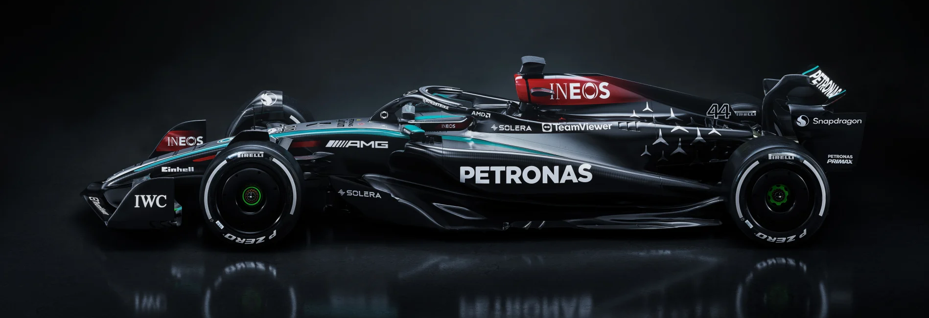 ミニカー AMG PETRONAS F1 W15 Performance 1/18 Mercedes-AMG F1 W15 E Performance #63 