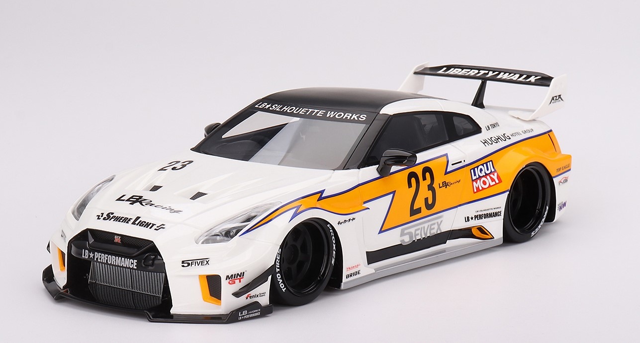 Nissan LB-Silhouette WORKS GT 35GT-RR Ver.1 LB Racing in 1:18