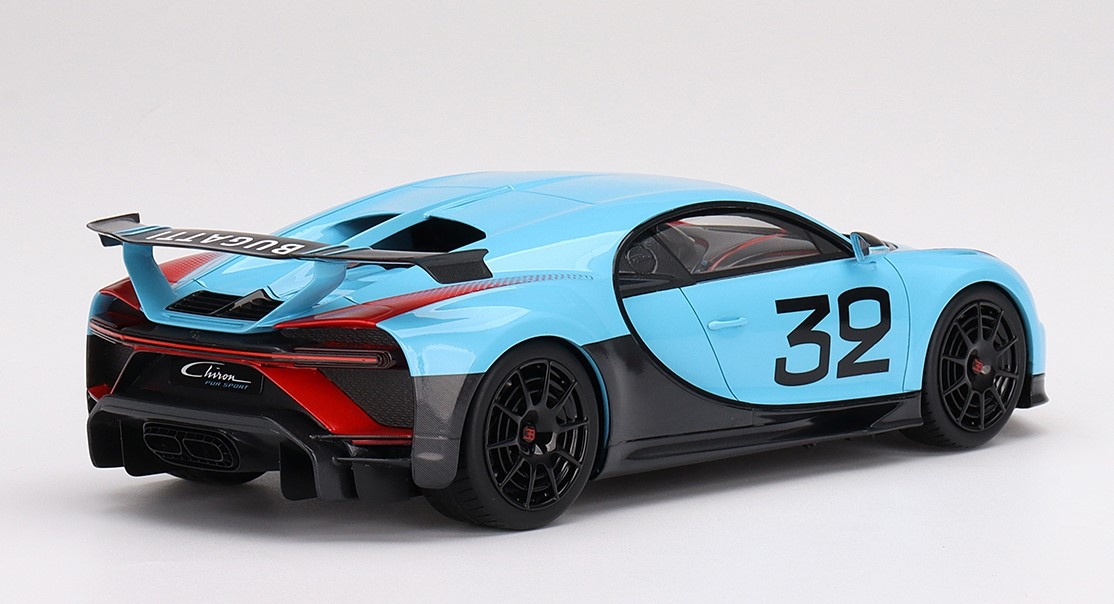 Bugatti Chiron Pur Sport 'Grand Prix' in 1:18 scale by Topspeed