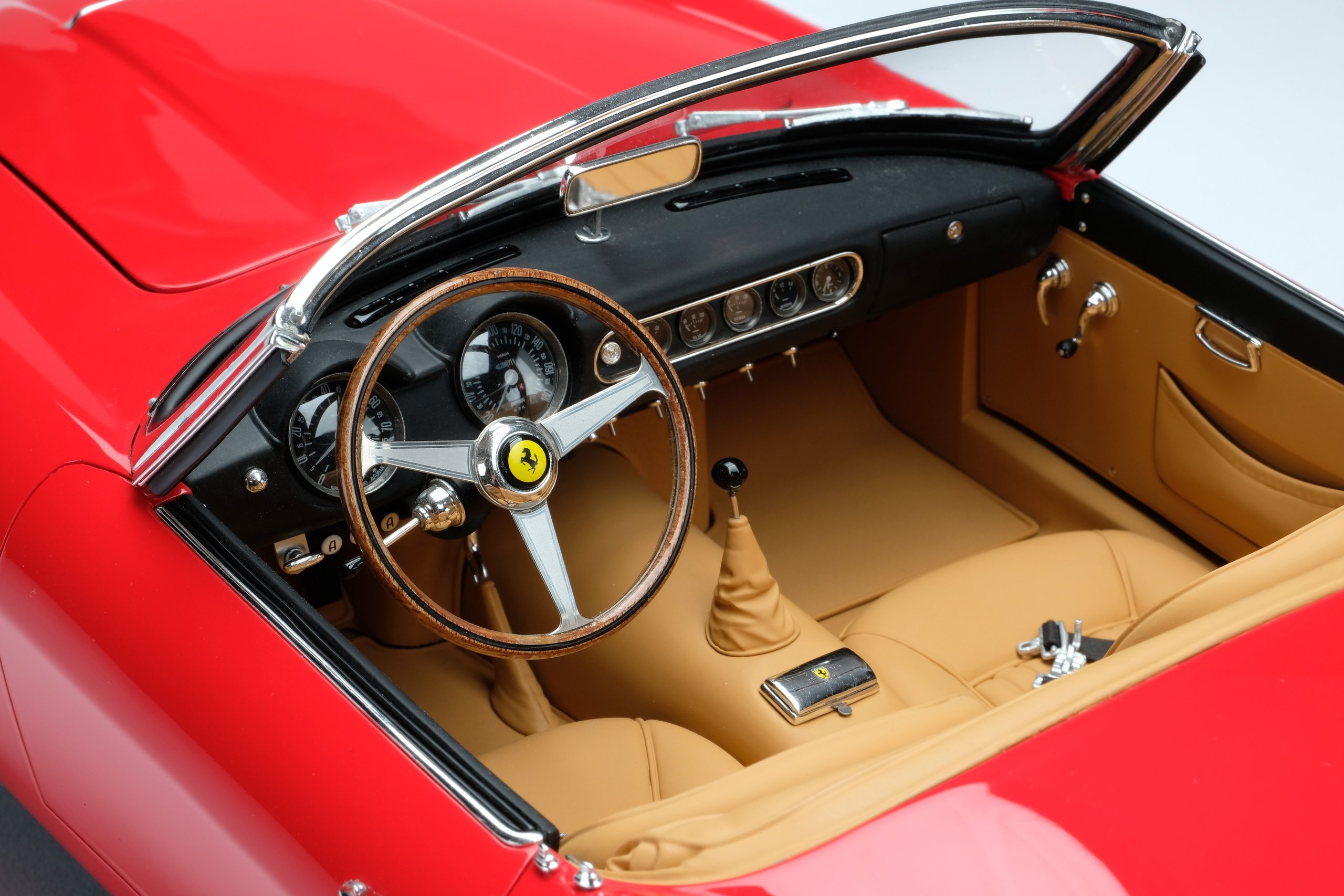 GFCC 1:64 Ferrari 250 GT California SWB – Rosso – Modello Pressofuso – 1960