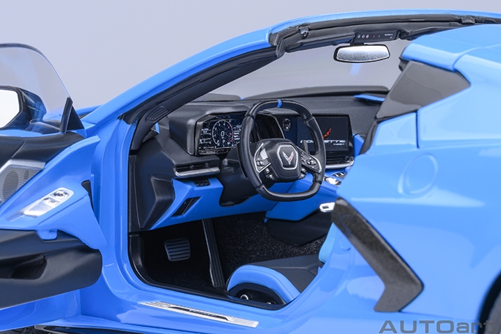 Chevrolet Corvette C8 Stingray Z51 Rapid Blue in 1:18 Scale by