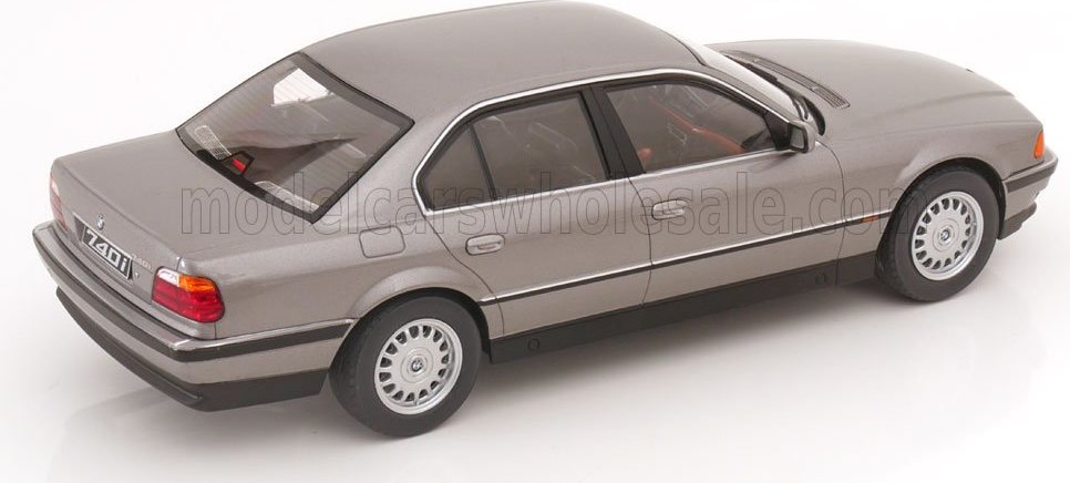 1994 BMW 7-Series 740i (E38) Grey Metallic in 1:18 scale by KK Diecast