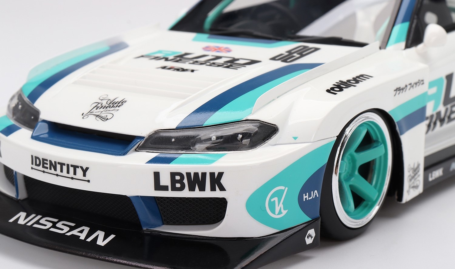 ミニカー 1/18 LB-Super Silhouette S15 SILVIA 1/18 Ignition Model Nissan LB-Super Silhouette S15 SILVIA White