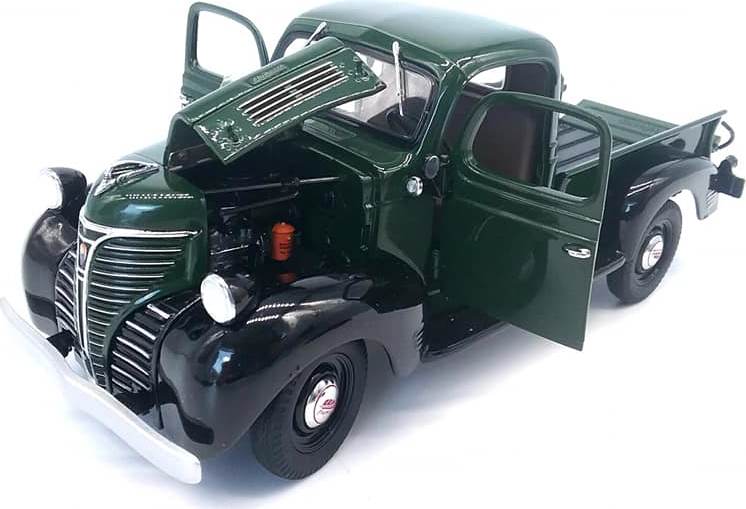模型・プラモデル ダンバリーミント製 1941 プリムスピックアップ 1/24