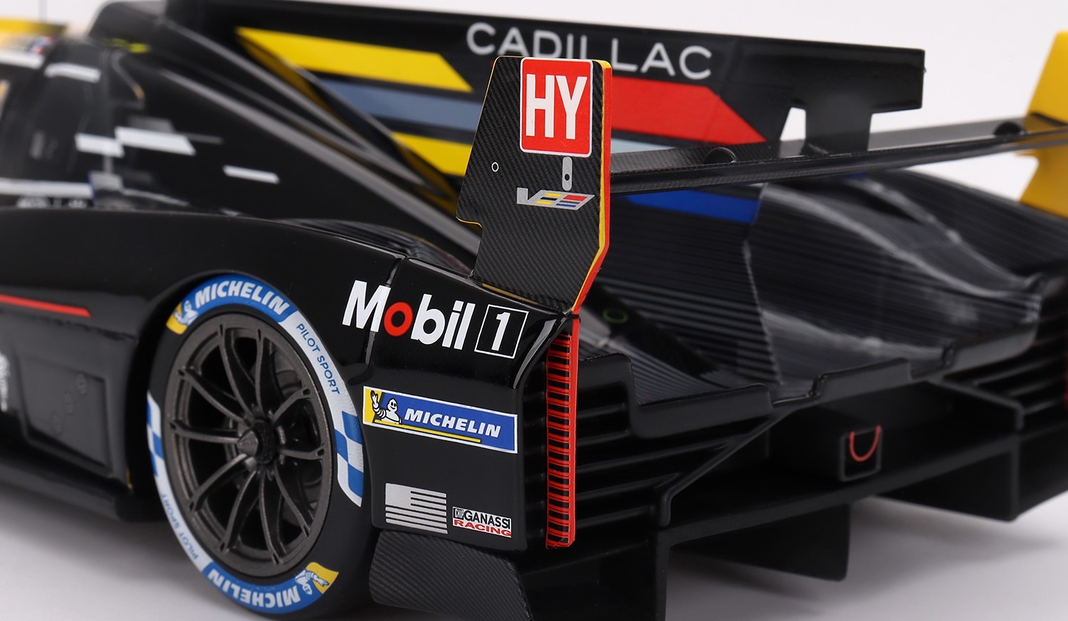 Cadillac V-Series.R #3 Cadillac Racing 2023 Le Mans 24 Hrs in1:18