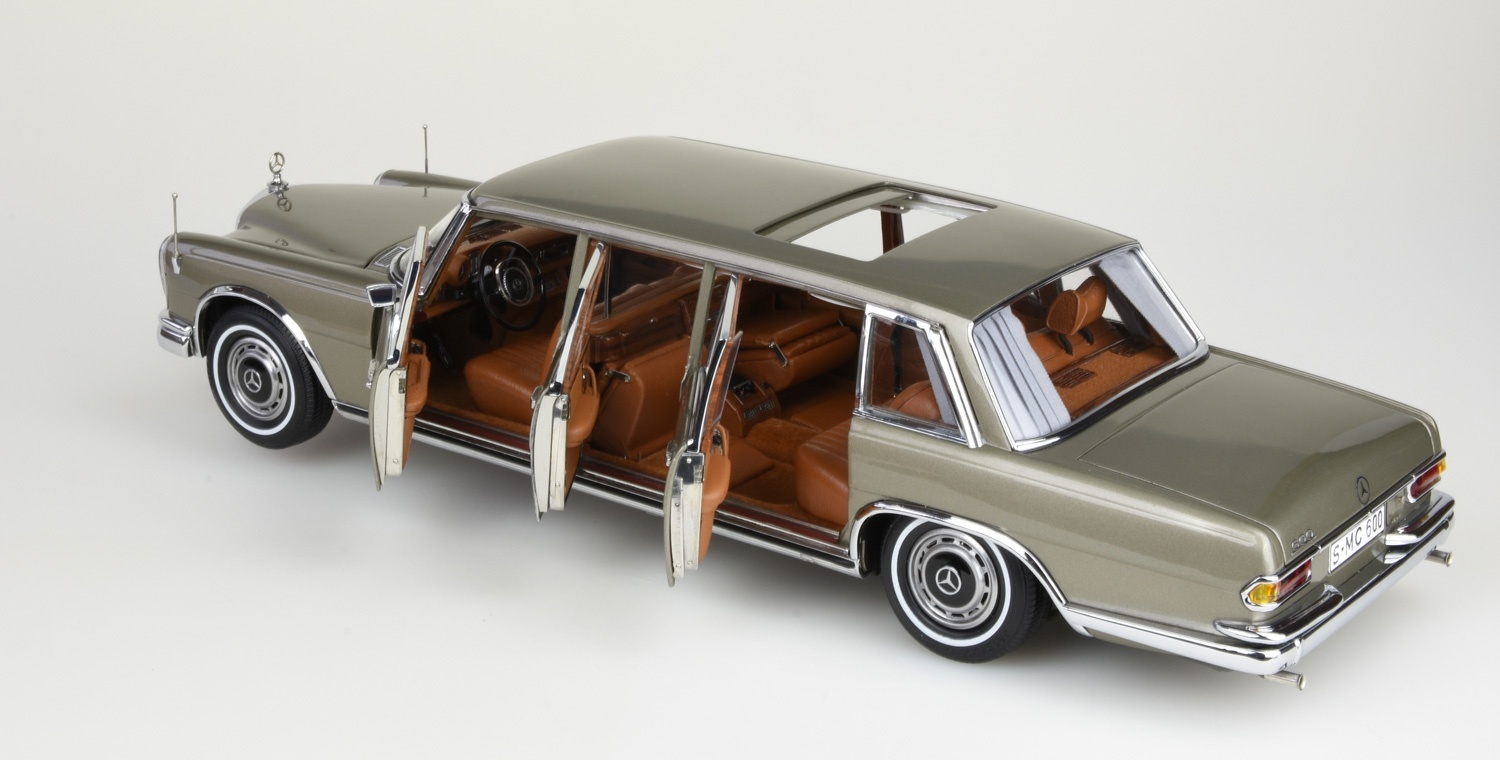 Mercedes-Benz 600 Pullman (W100) Limousine with sunroof in 1:18