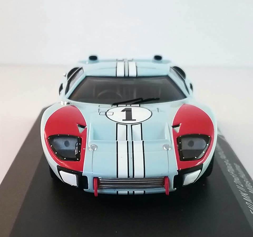 Miniatura Ford Gt40 Mk II #1 - 24h Le Mans 1966 - 1/43 CMR