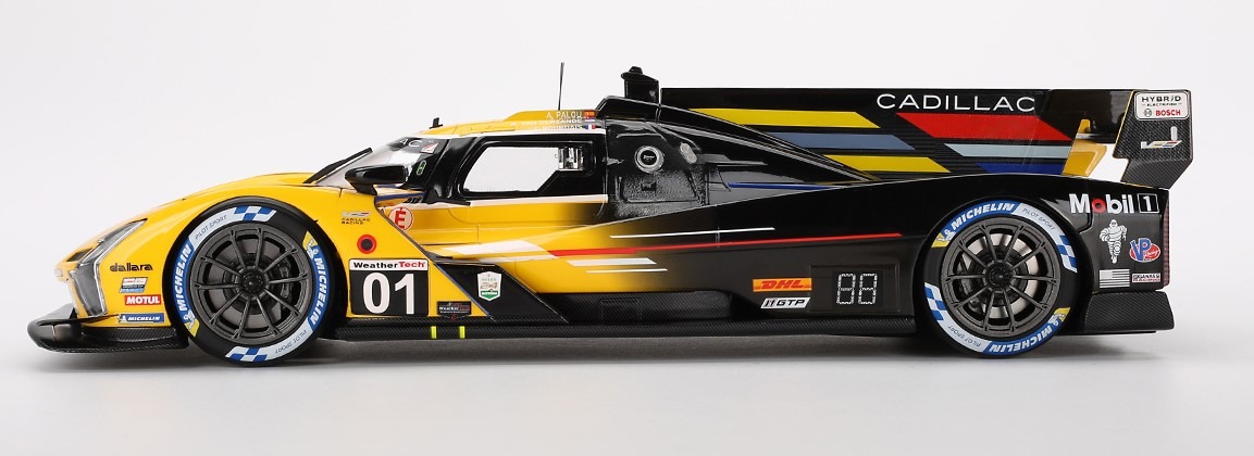 1/18 Cadillacキャデラック 2022デイトナ24 TOP SPEED TOP SPEED 1/18