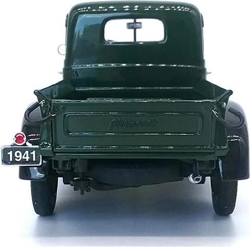 ダンバリーミント製　1941 ダッジ　ピックアップ　1/24 1941 Plymouth Pickup green/black in 1:24 scale by Danbury Mint by