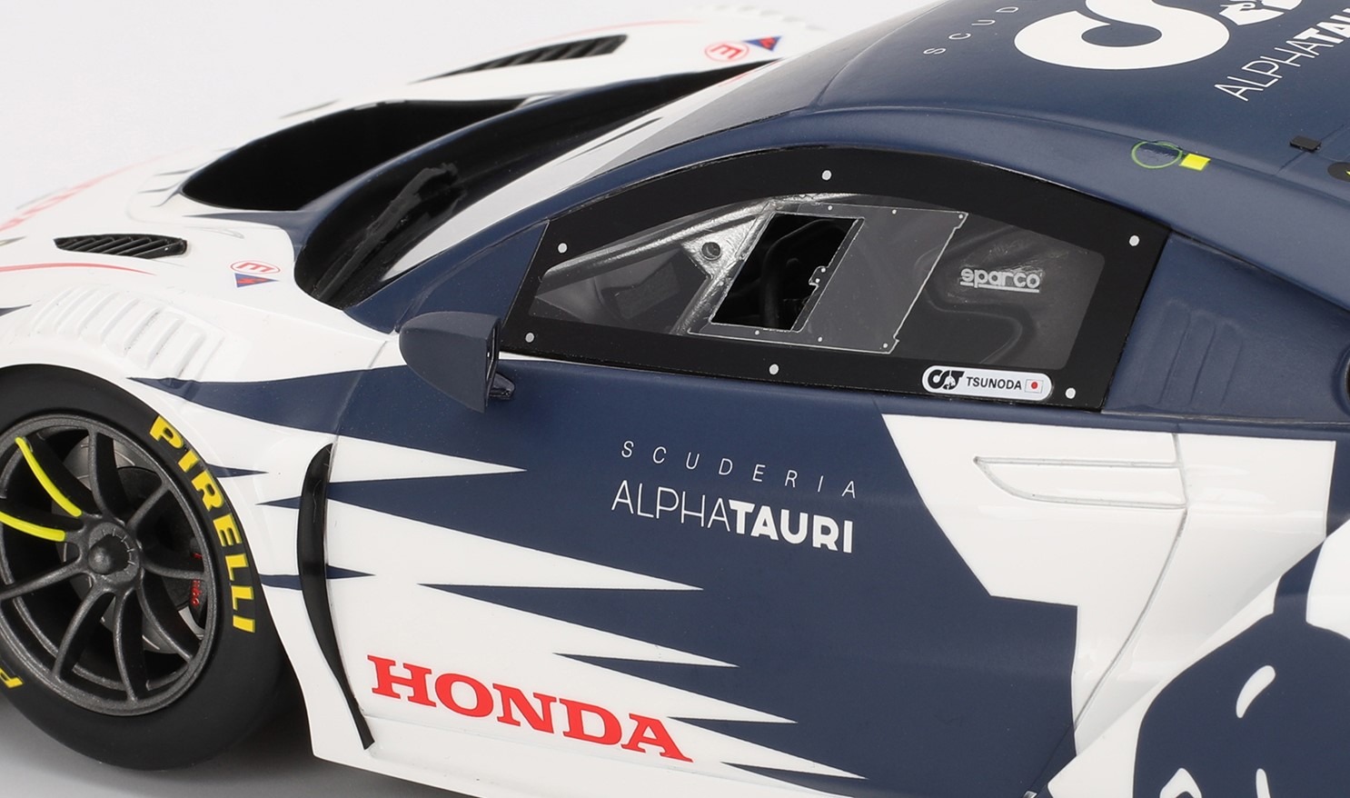 Honda NSX GT3 EVO AlphaTauri Yuki Tsunoda 2023 Red Bull 1:18