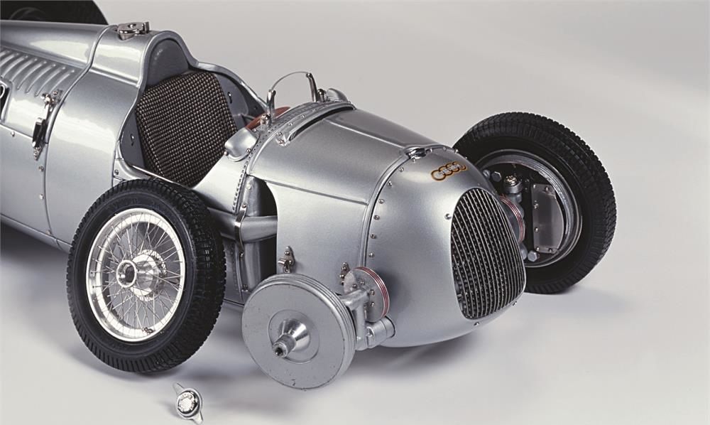 希少！　CMC GmbH Auto Union Type C 1/18 CMC Auto Union Type C 1/18 - diecast review - YouTube