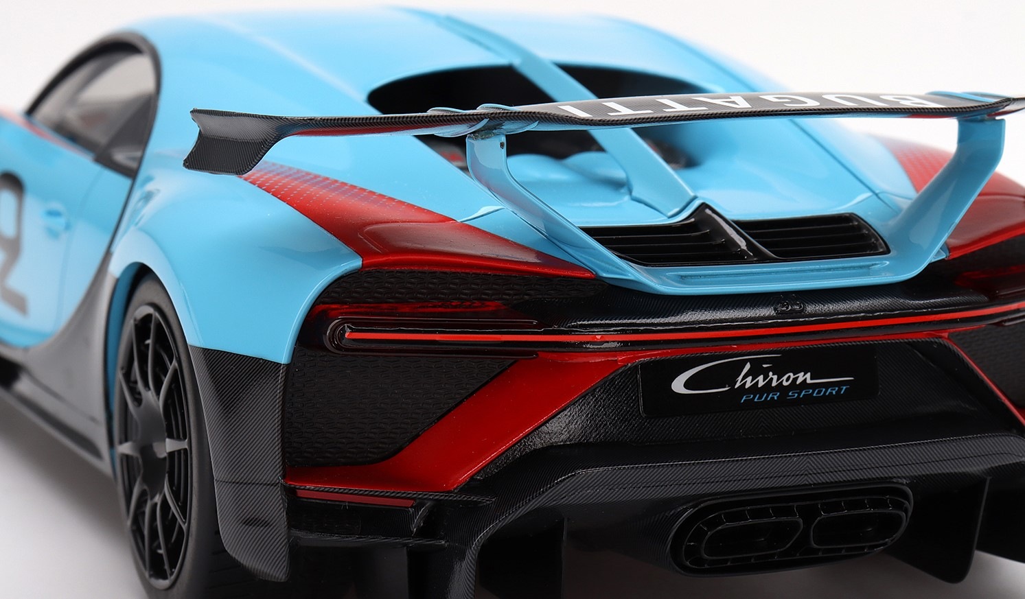 Bugatti Chiron Pur Sport 'Grand Prix' 1:18 by Topspeed