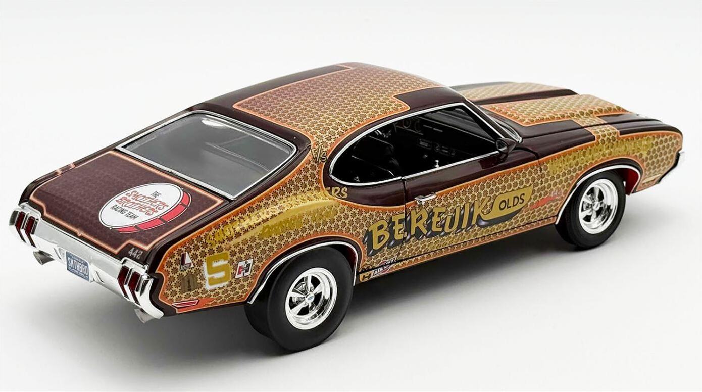 1970 Oldsmobile 442 W30 - Berejik Olds in 1:18 scale by Acme Diecast