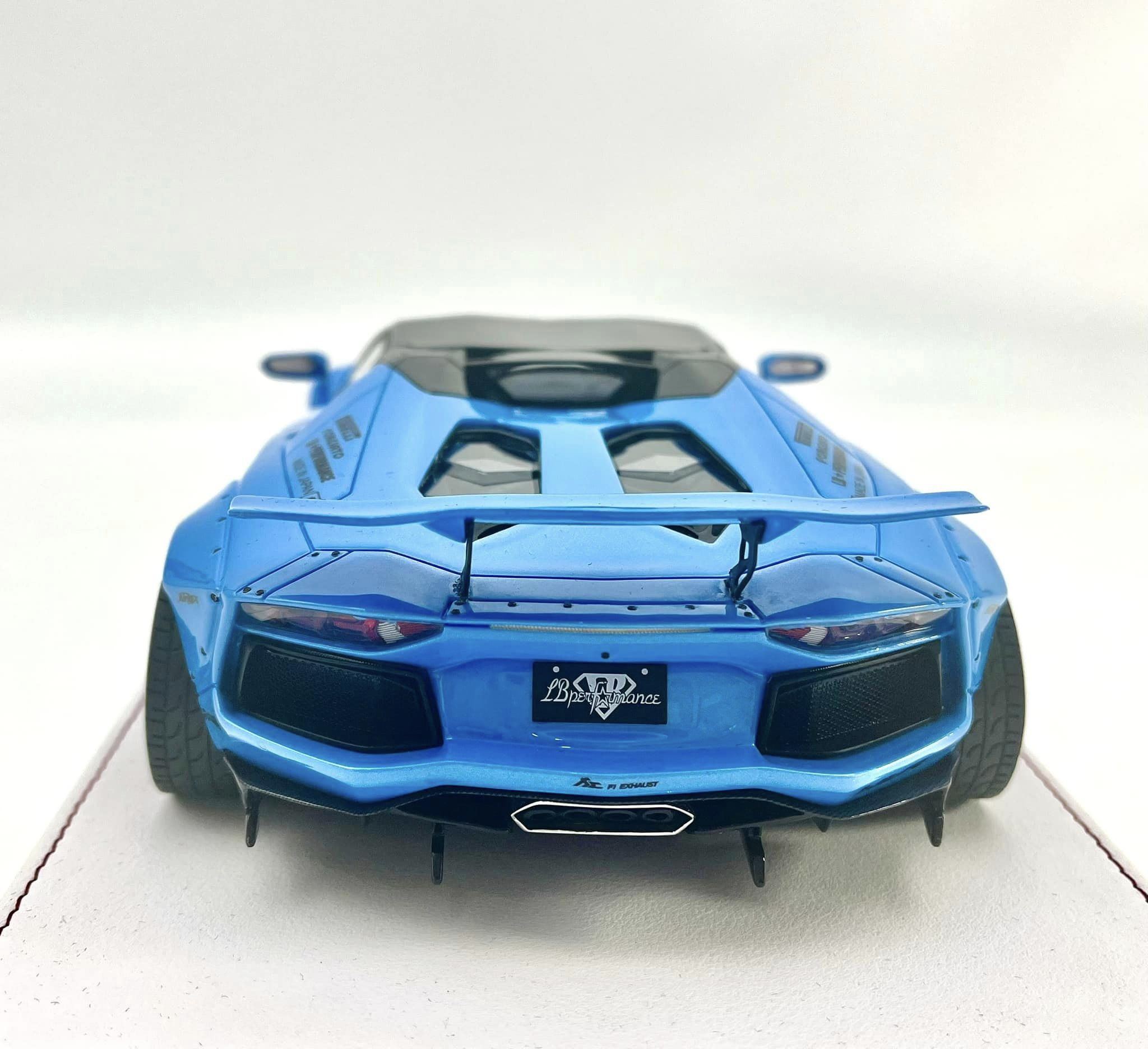 LBWK Lamborghini aventador ブルー　1/64 s-l400.jpg
