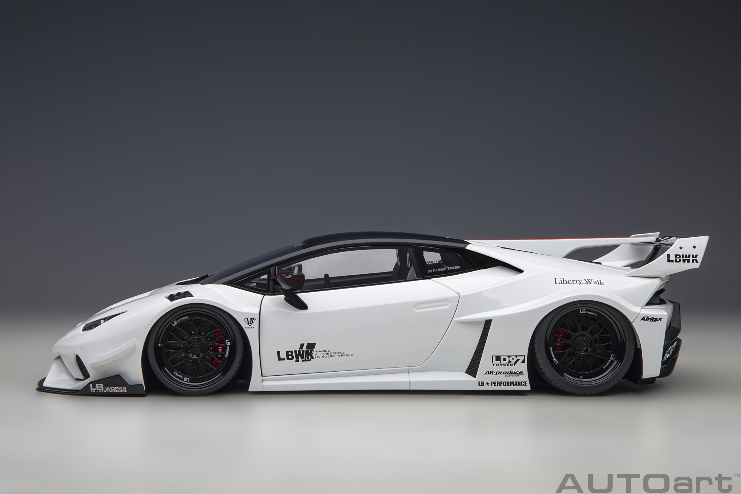 LB☆Silhouette Works Lamborghini Huracan GT Body Kit by