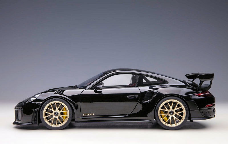 Porsche 911 (991.2) GT2 RS Weissach Package in Black 1:18 scale by