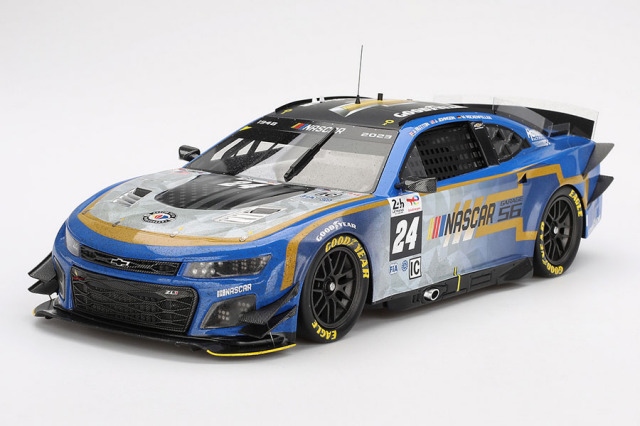 1/18スケール Summit Racing CHEVY CAMARO Camaro ZL1 #24 Hendrick Motorsports 2023 Le Mans 24Hr Post-Race