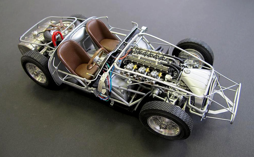 3000台限定　CMC 1/18 マセラティ　300S 1956 3000台限定 CMC 1/18 マセラティ 300S 1956 - メルカリ