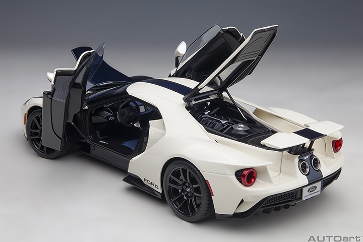 1:18 Diecast ￼Ford GT ホワイト ミニカー 1:18 Diecast ￼Ford GT ホワイト ミニカー