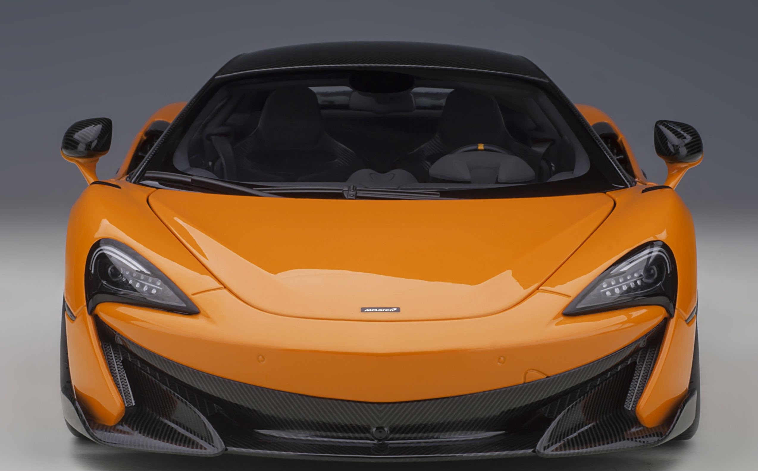 [SUK]AUTOart 1/18 マクラーレン 600LT 黒 AutoArt McLaren 600LT Onyx Black 1/18 Diecast Car