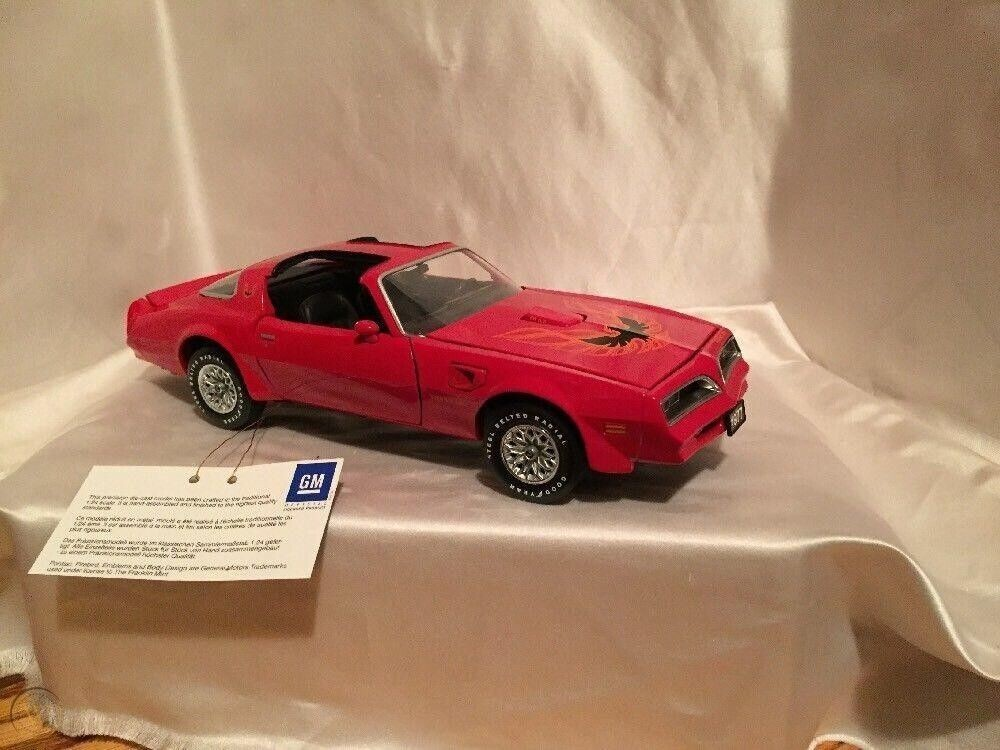 1977 Pontiac Trans Am in 1:24 scale by Franklin Mint