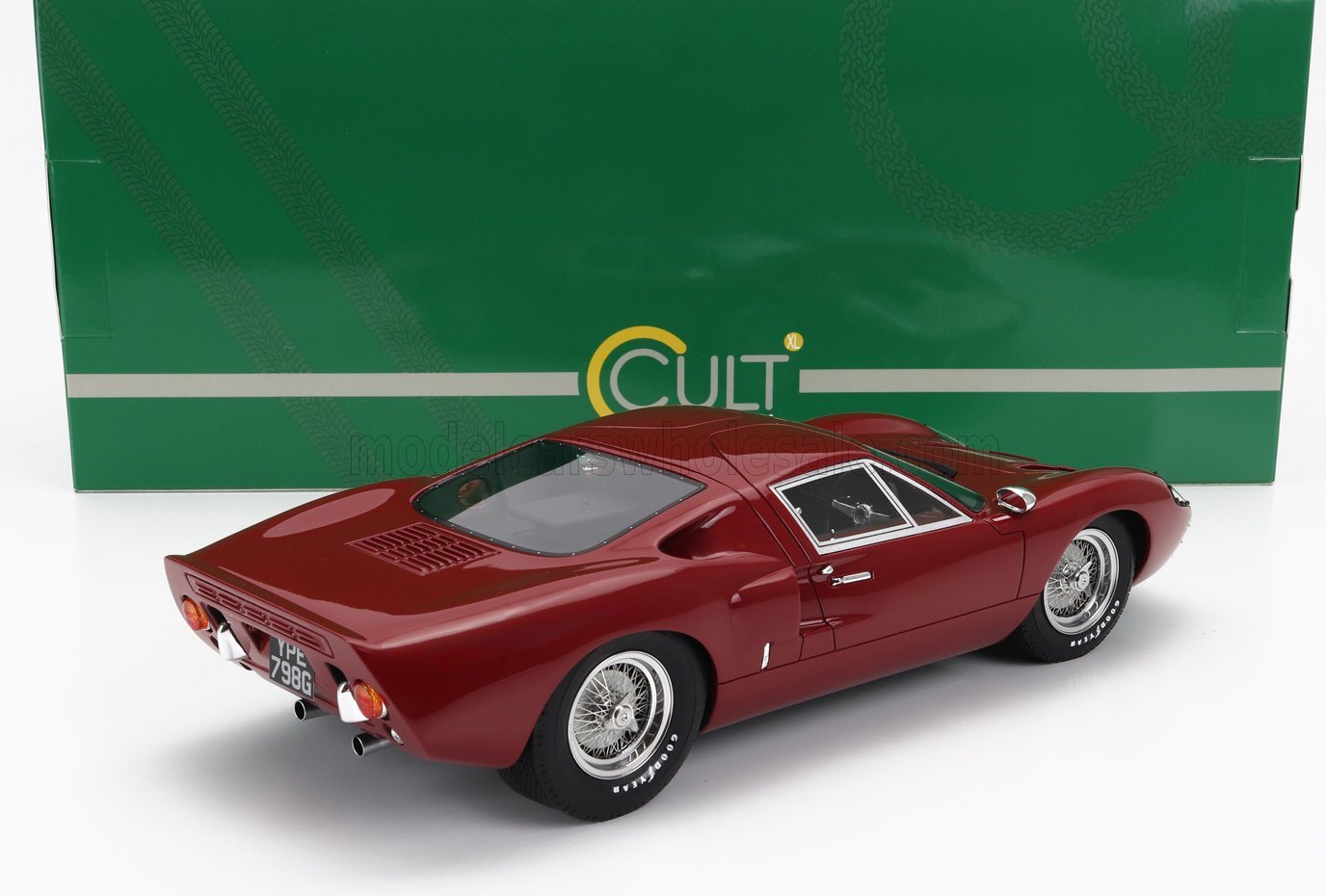 104-031 Cult 1/18 フォード GT40 Mk III 1966 1966 Ford GT40 MKIII Brown in 1:18 scale by Cult Models