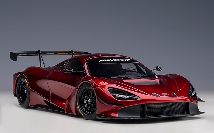 McLAREN 720S GT3 VOLCANO RED in 1:18 scale by AUTOart