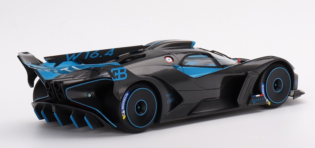 Bugatti Bolide Presentation in 118 scale by Topspeed